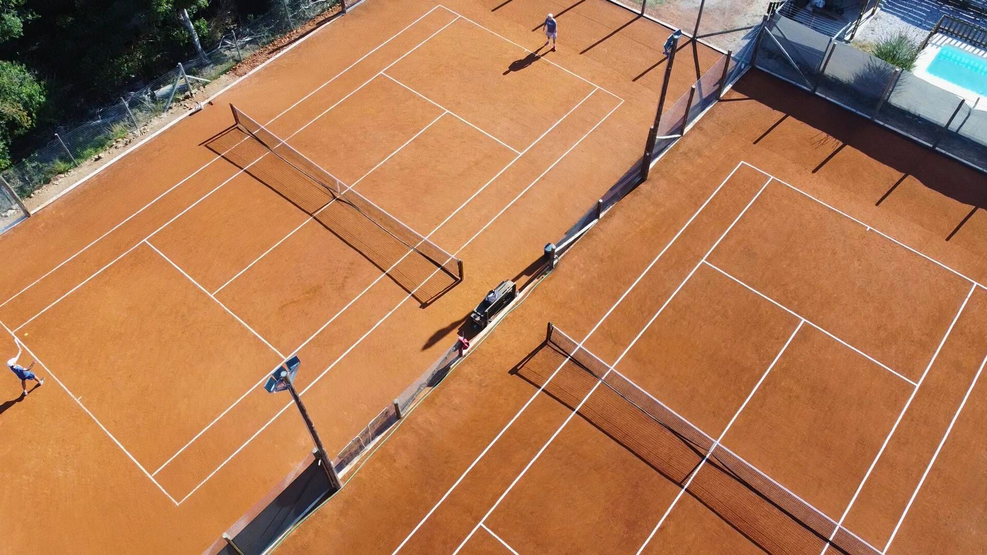 Vista aérea de las canchas de polvo de ladrillo